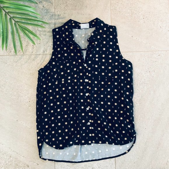 Heroes & Dreamers Sleeveless Print Button Down Shirt - Picture 1 of 1